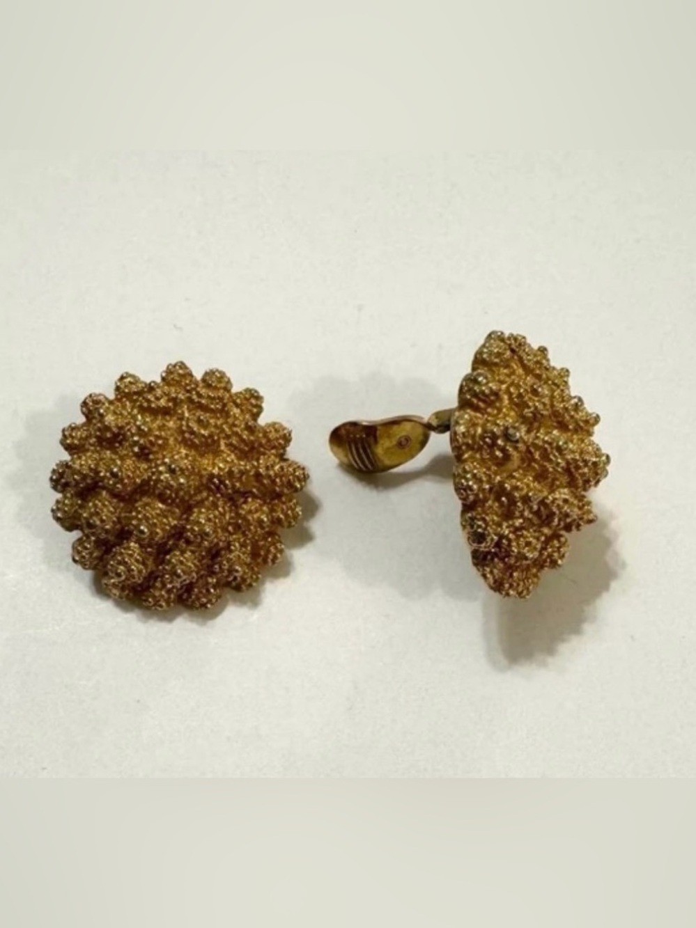 Vintage Monet Gold Tone Cluster Clip On Earrings Non-Pierced Ears